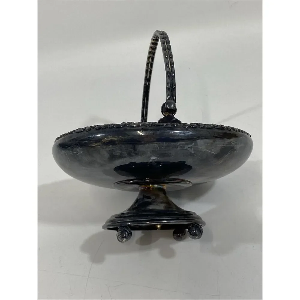 Antique Victorian Wilcox Silverplate Footed Bridal bouquet holder Basket 7” x 7”